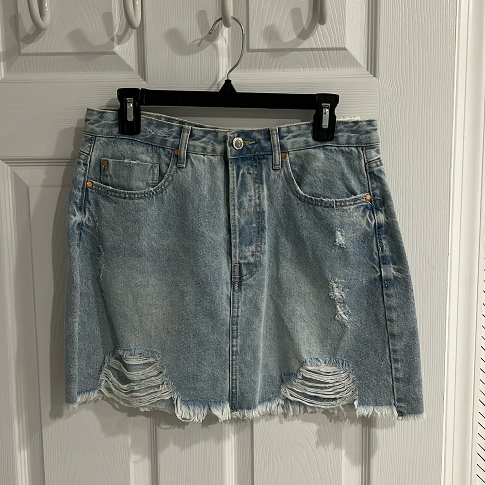 NWT Stradivarius Light Wash Denim Skirt